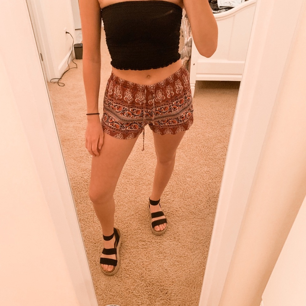 Flowy Short